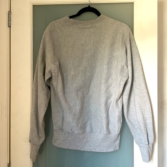 Small Champion Crewneck - Picture 2 of 2